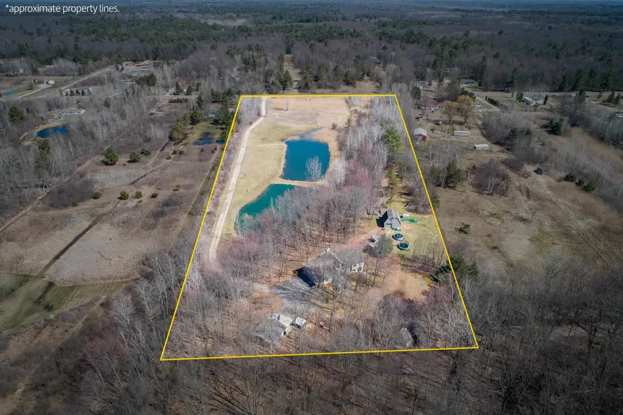 1329 N Nine Mile, Sanford, MI 48657 - #2