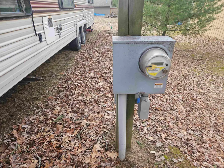 704 Isabella, Harrison, MI 48625 - #2