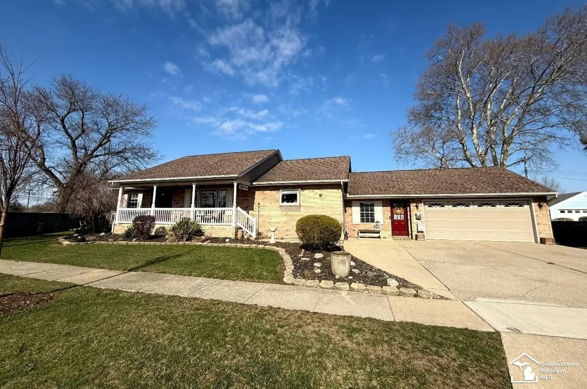 950 Waterloo, Monroe, MI 48161 - #1