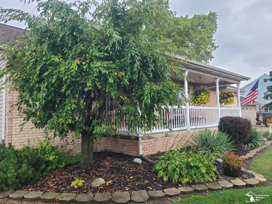 950 Waterloo, Monroe, MI 48161 - #3