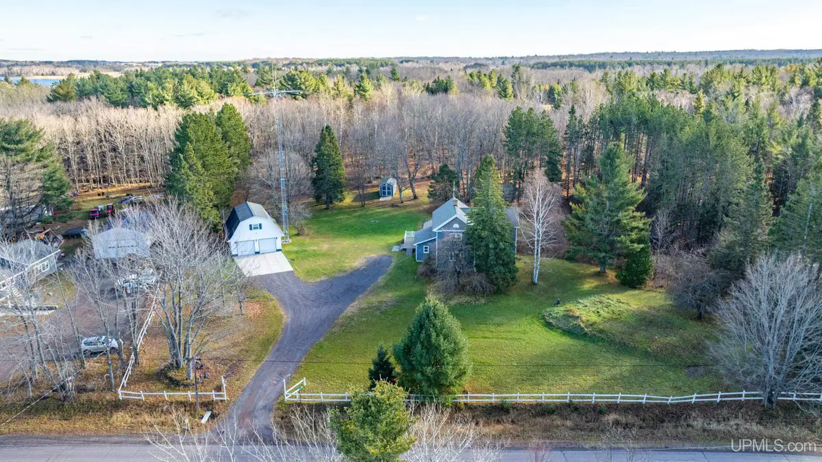 51950 Boston, Hancock, MI 49930 - #1