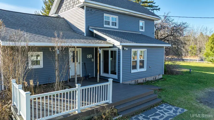 51950 Boston, Hancock, MI 49930 - #2