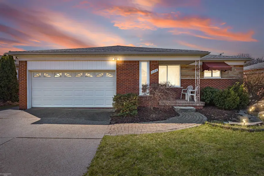 11316 Irvington, Warren, MI 48093 - #2