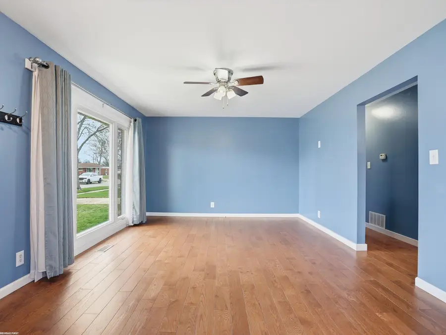 12851 Chippewa, Warren, MI 48088 - #3