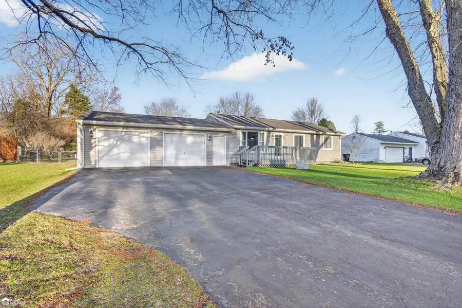2366 Virginia Park, Lapeer, MI 48446 - #2