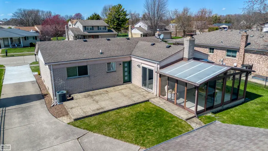 41316 Julie, Clinton Township, MI 48038 - #3