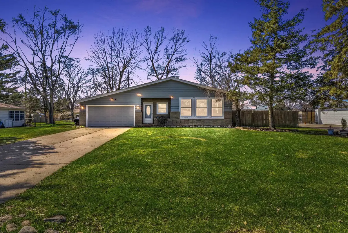 2125 Thistlewood, Burton, MI 48509 - #1