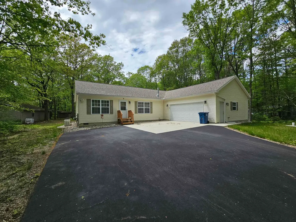 2655 West River Dr, Gladwin, MI 48624 - #1
