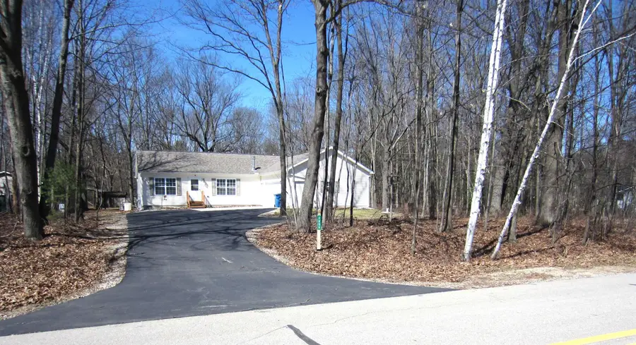 2655 West River Dr, Gladwin, MI 48624 - #2