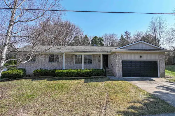 735 Huntington, Grand Blanc, MI 48439