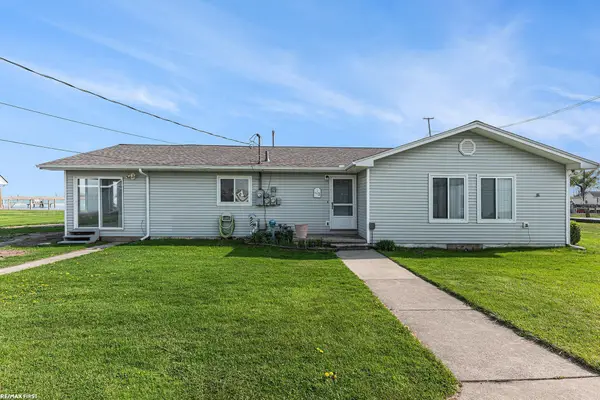 7618 South Channel, Harsens Island, MI 48028