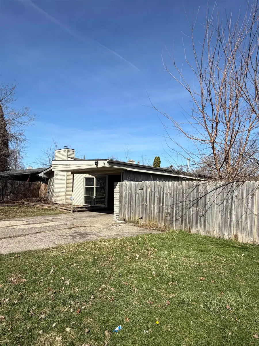 3713 Briarwood, Flint, MI 48507 - #2