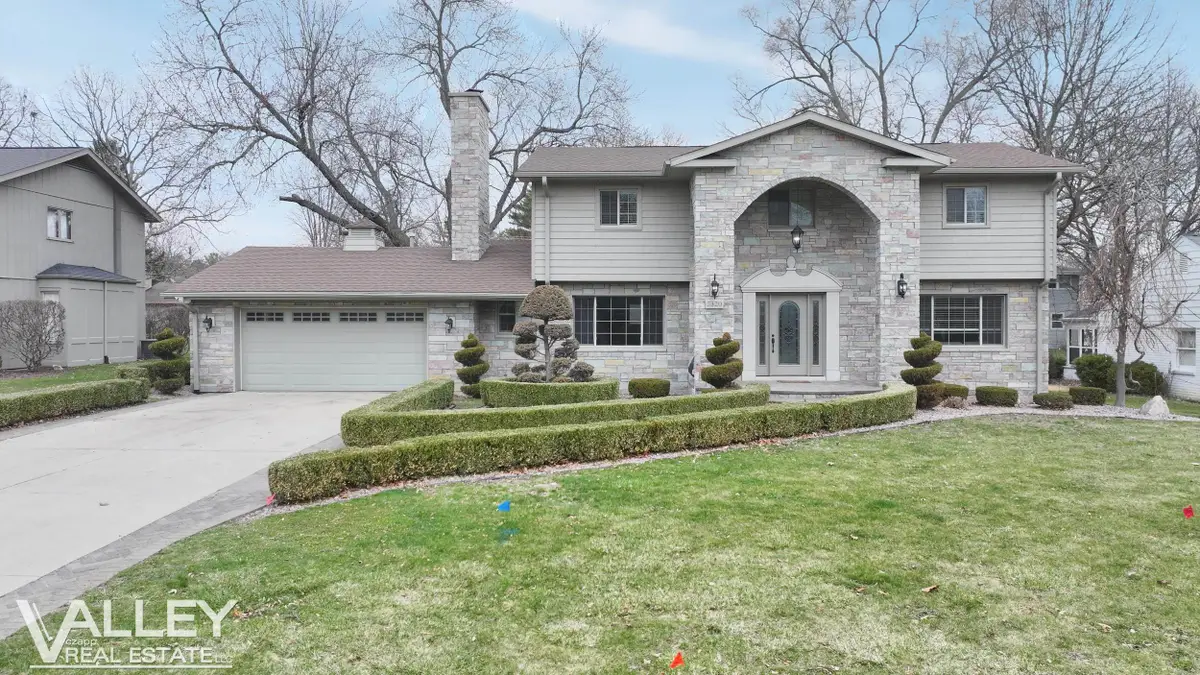 5320 N Nottingham, Saginaw, MI 48603 - #1