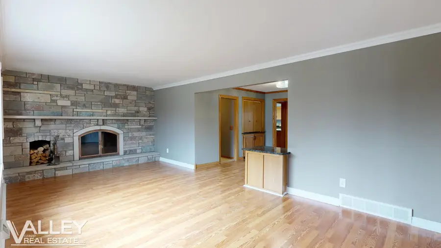 5320 N Nottingham, Saginaw, MI 48603 - #3