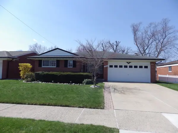 29619 Pinto, Warren, MI 48093