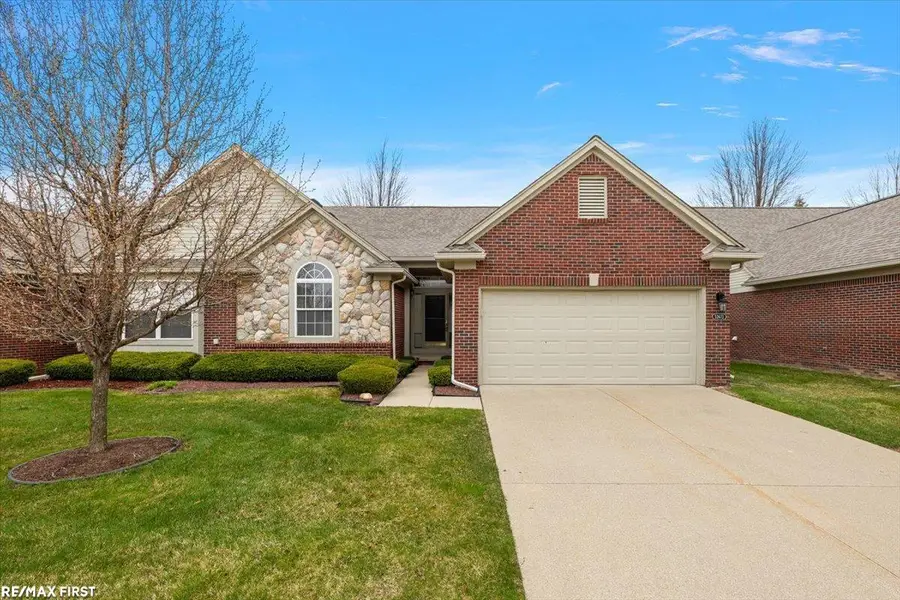 52672 Sable #15, Macomb, MI 48042 - #2