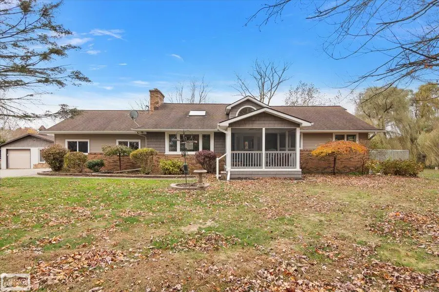 9800 Coon Hill Rd, Munith, MI 49259 - #2