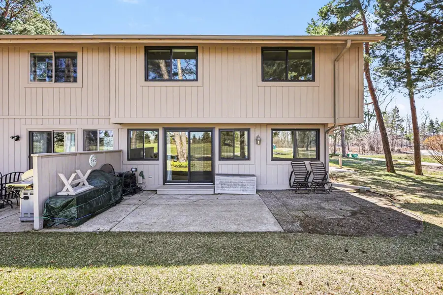 2257 Fairway Pines #4, Bay City, MI 48706 - #3