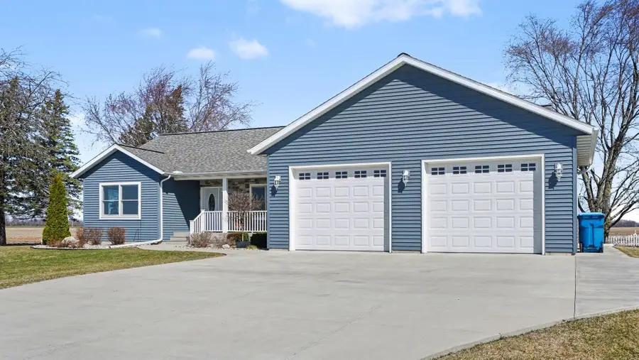 1571 E Cody Estey, Pinconning, MI 48650 - #2