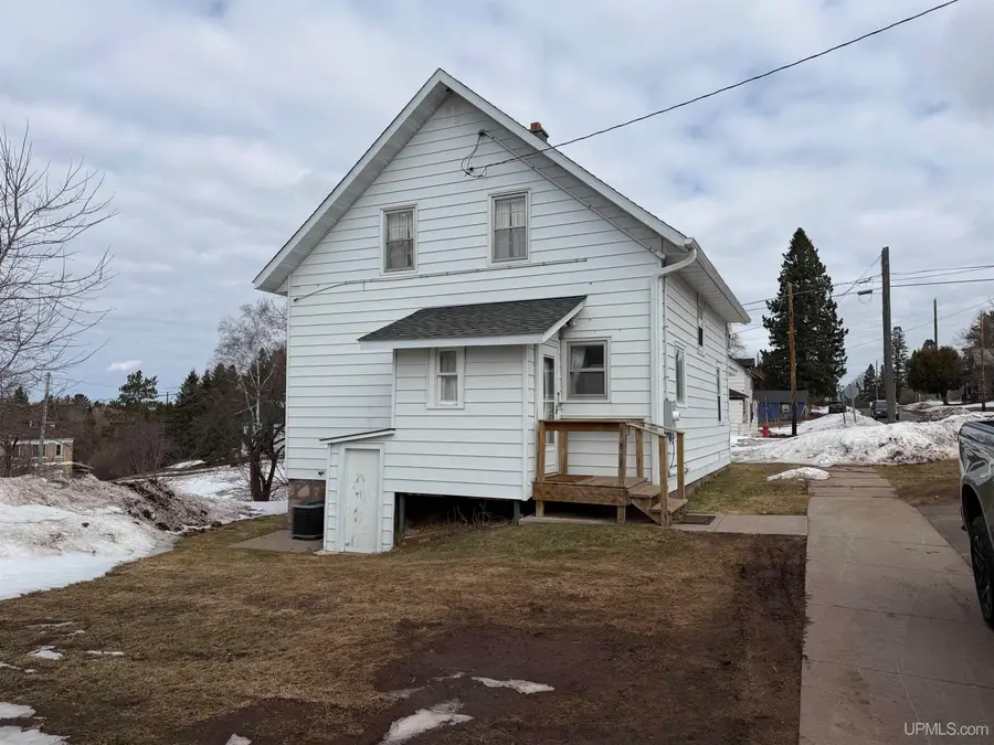 101 W Birch, Ironwood, MI 49938 - #2