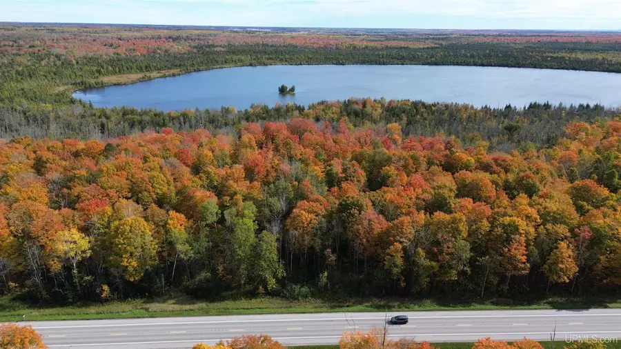 Us 2, Gulliver, MI 49840 - #2