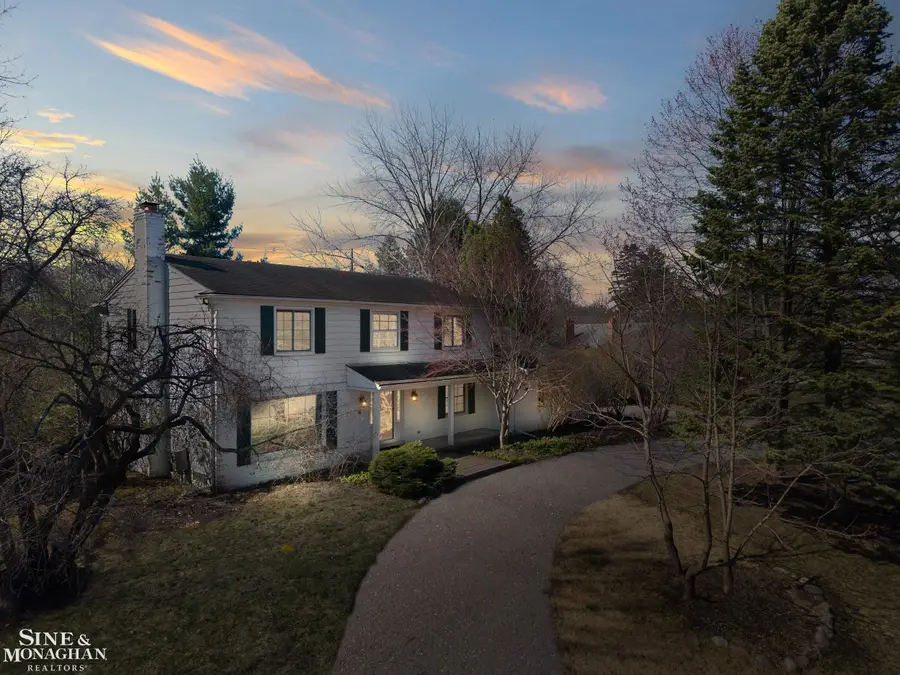 4663 Hedgewood, Bloomfield Hills, MI 48301 - #2