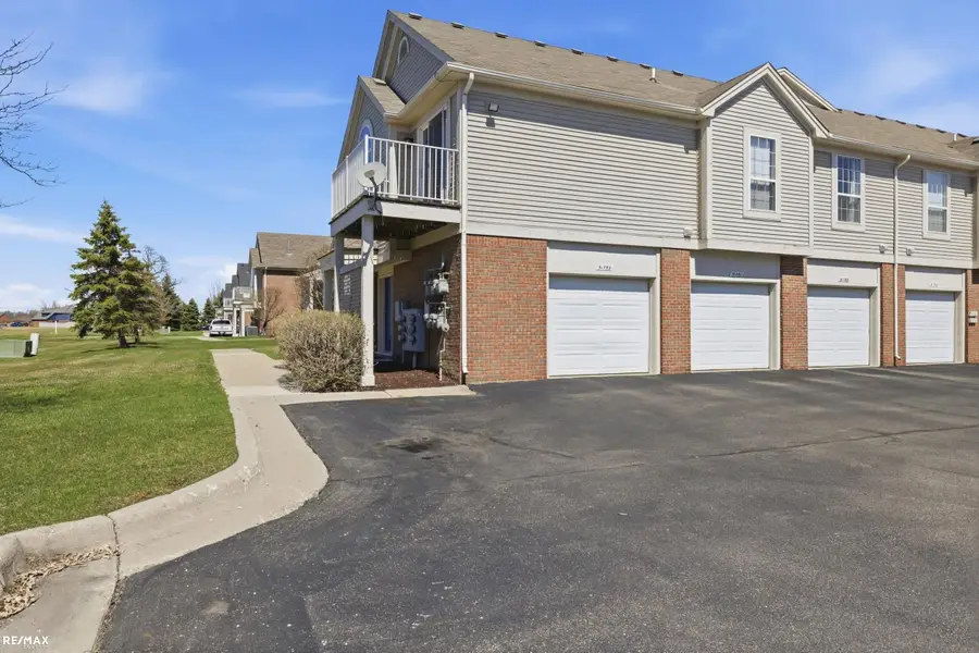 51759 Adler Park, New Baltimore, MI 48051 - #2