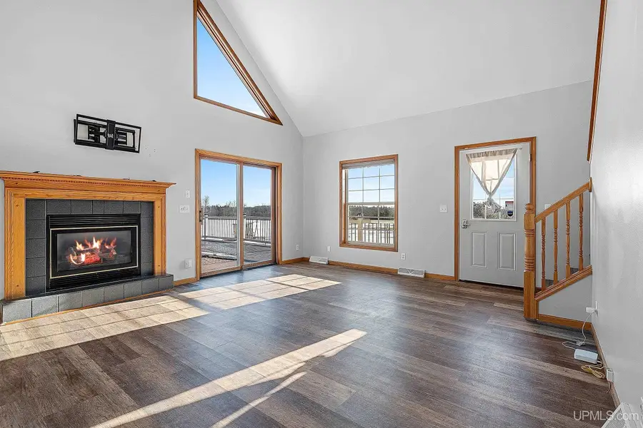 985 Van Ginkel, Niagara, WI 54151 - #2