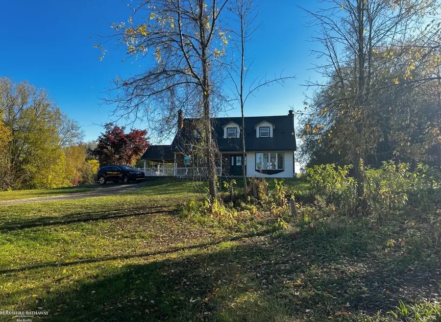 6760 Hunters Creek, Imlay City, MI 48444 - #2