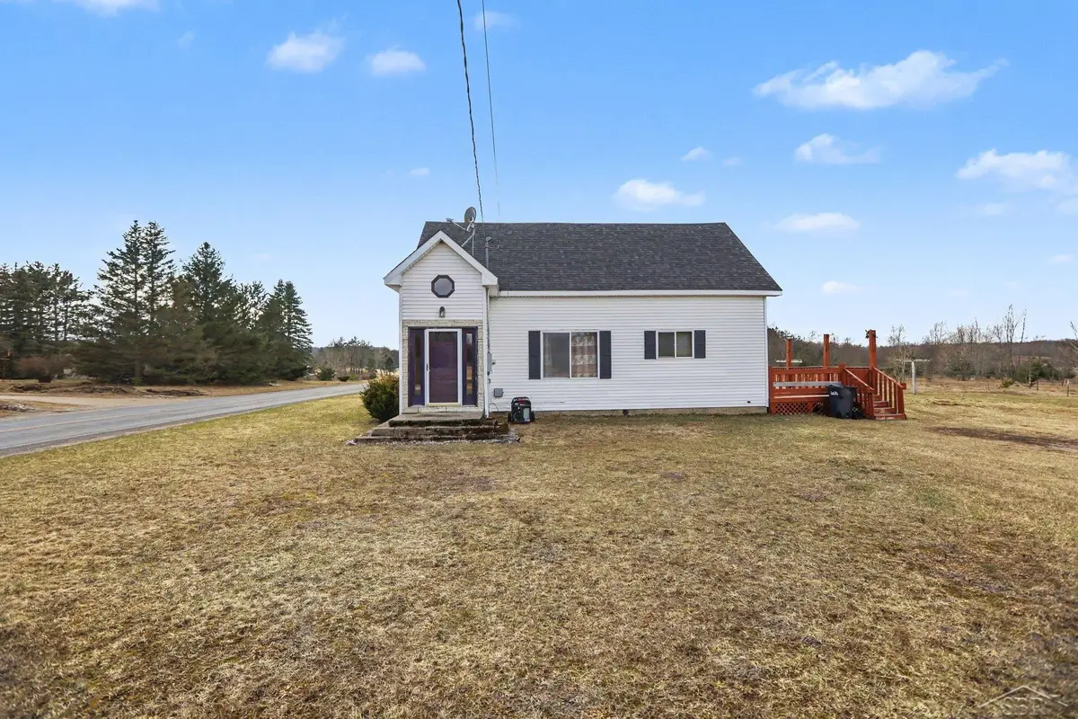 1742 W Moorestown, Lake City, MI 49651 - #1