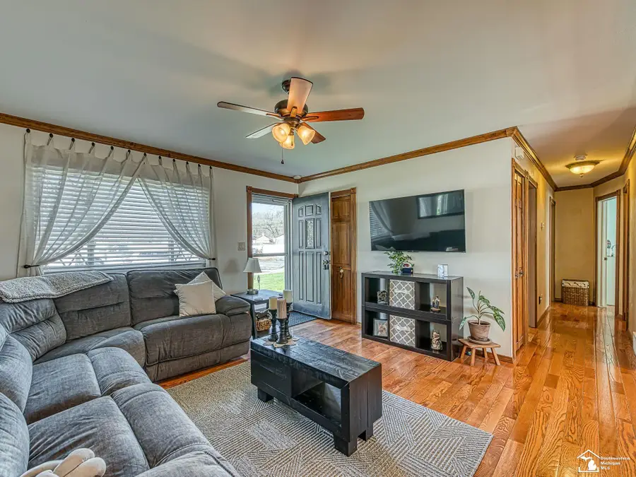 31583 Lafler, Rockwood, MI 48173 - #3