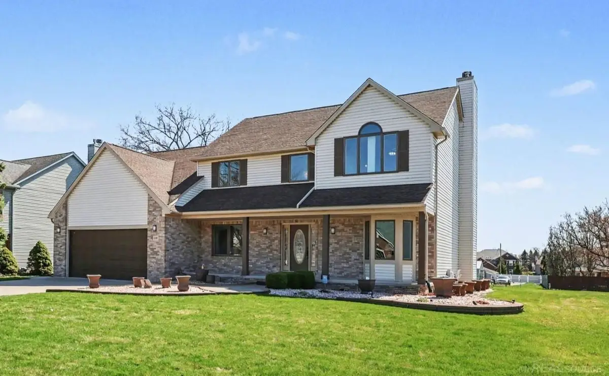 56 Evaline Dr, Troy, MI 48085 - #1