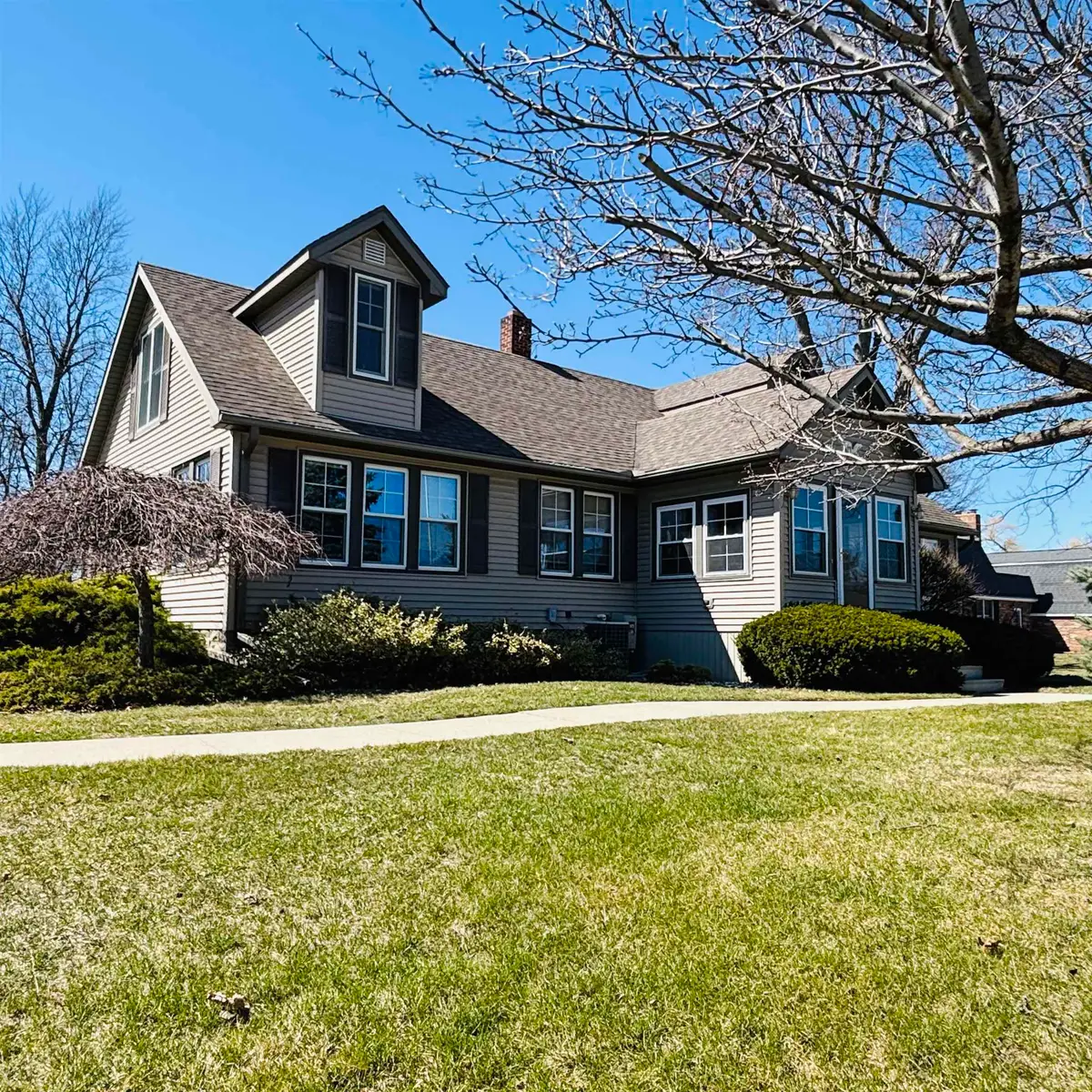 1408 S Huron, Kawkawlin, MI 48631 - #1