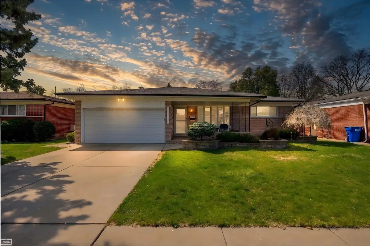 32339 Whitley, Warren, MI 48088 - #1