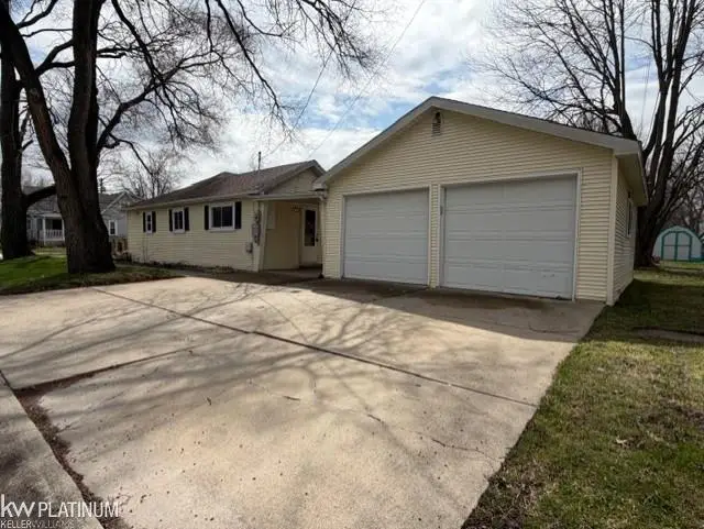 171 N 6th, Marine City, MI 48039 - #3