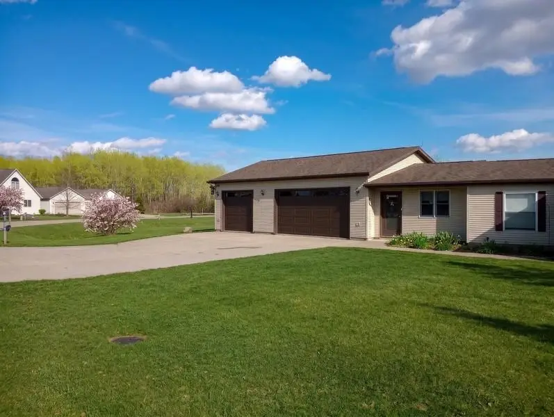 1433 Fairfield, Gladwin, MI 48624 - #2