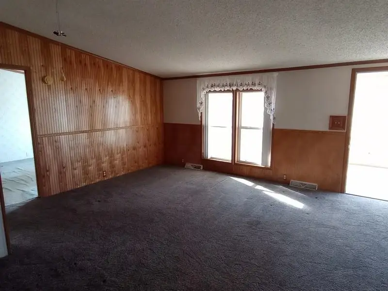 1433 Fairfield, Gladwin, MI 48624 - #3