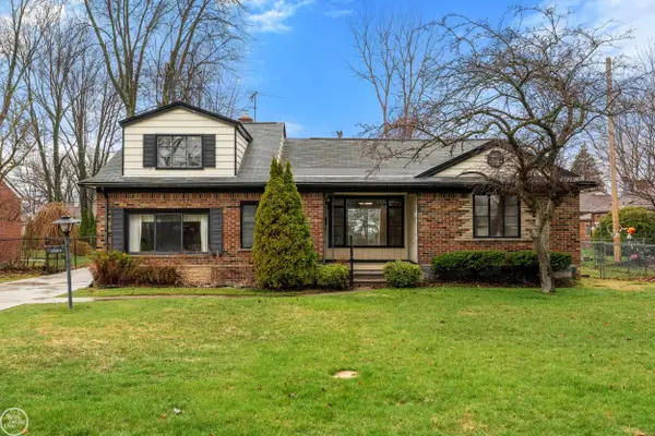 28413 Ruehle, Saint Clair Shores, MI 48081