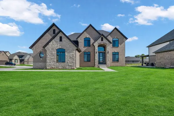 49940 Langford, Macomb, MI 48044