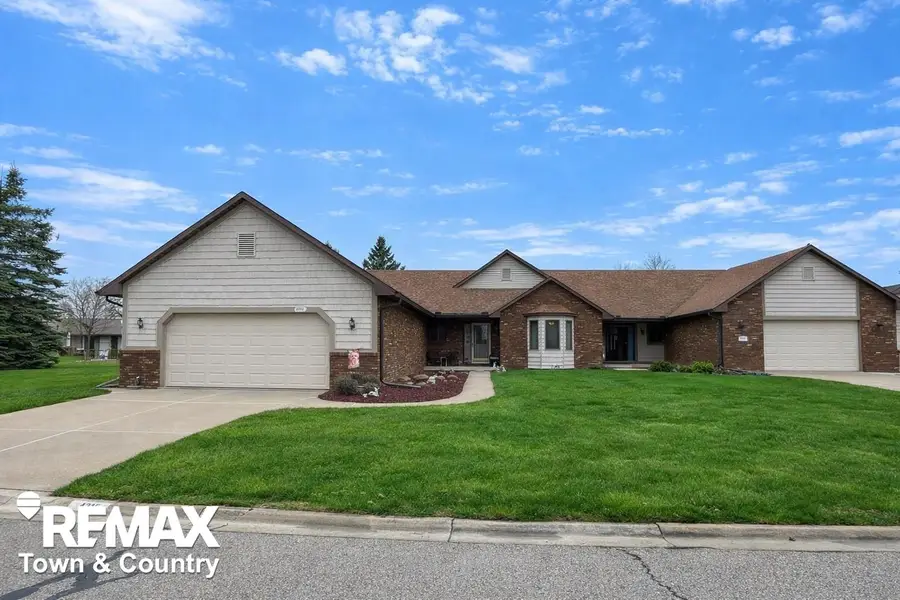 6112 Oak Creek, Swartz Creek, MI 48473 - #2