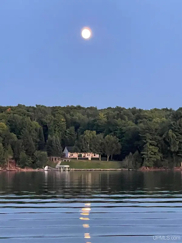 14098 Bayview, L'Anse, MI 49946