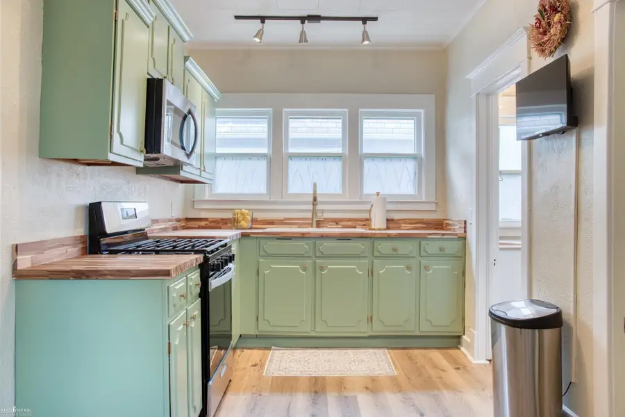 309 E Williams, Owosso, MI 48867 - #2