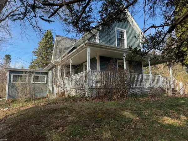 215 North, Yale, MI 48097