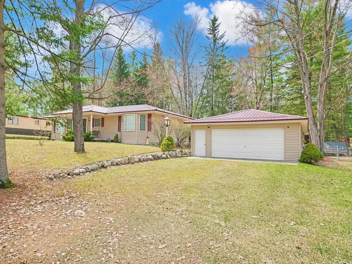 1238 Cherry, Harrison, MI 48625 - #1