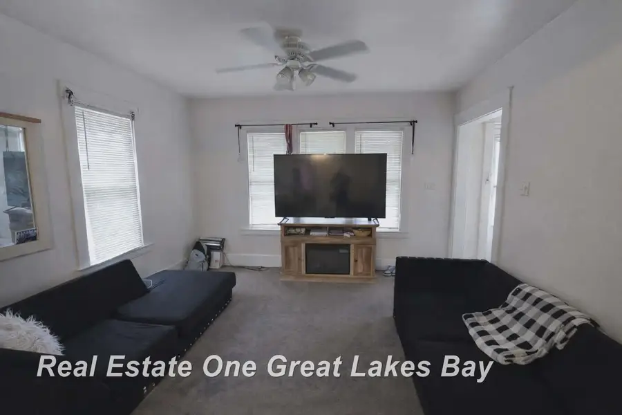 712 N Woodbridge, Saginaw, MI 48602 - #3