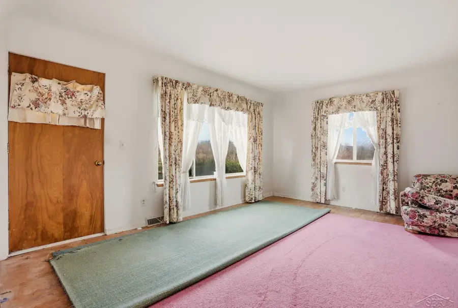 714 E North, Saint Charles, MI 48655 - #3