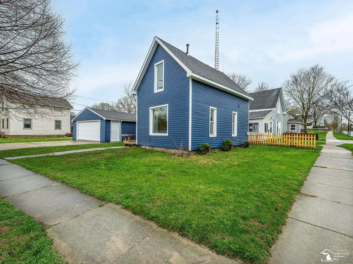 371 Washington, Dundee, MI 48131 - #1