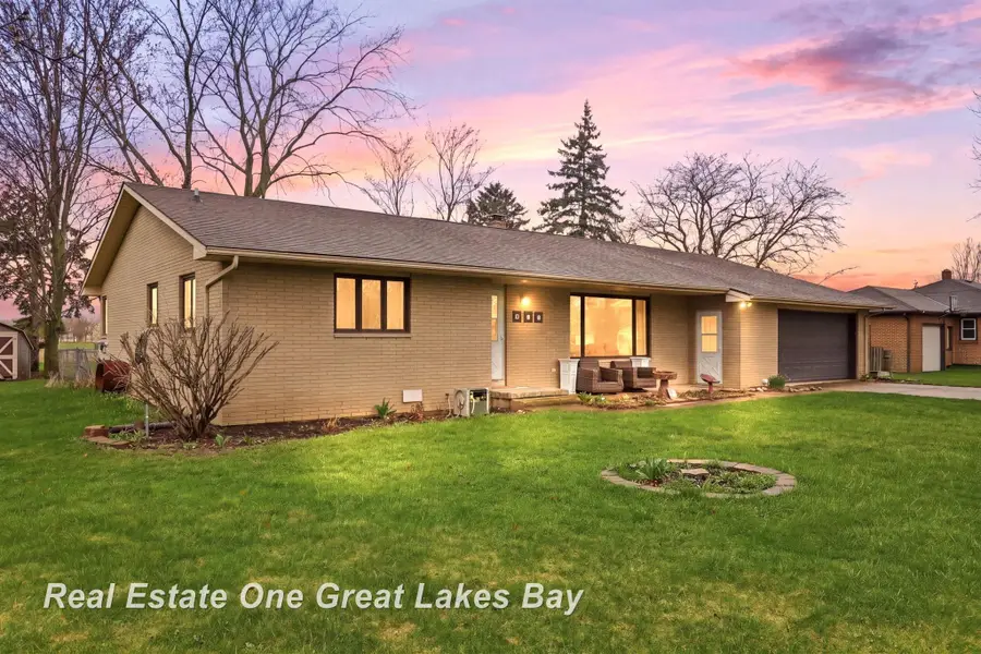 420 S Johnson, Merrill, MI 48637 - #2