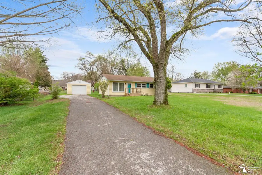 8898 Woodside, Temperance, MI 48182 - #2