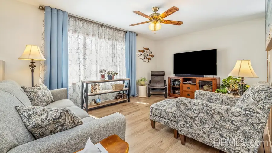 W8636 Lynch, Iron Mountain, MI 49801 - #3